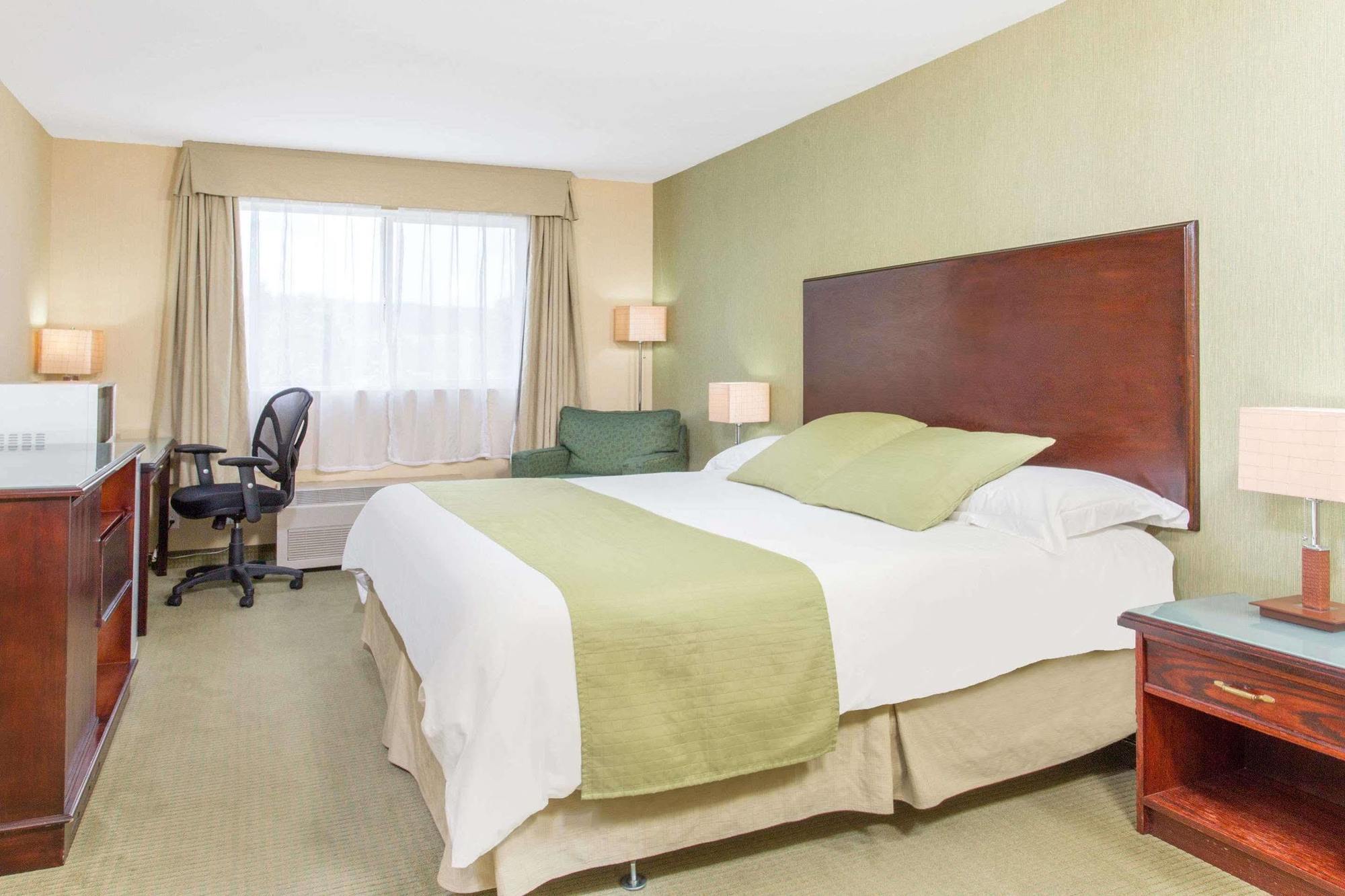 Ramada By Wyndham Williams Lake Dış mekan fotoğraf