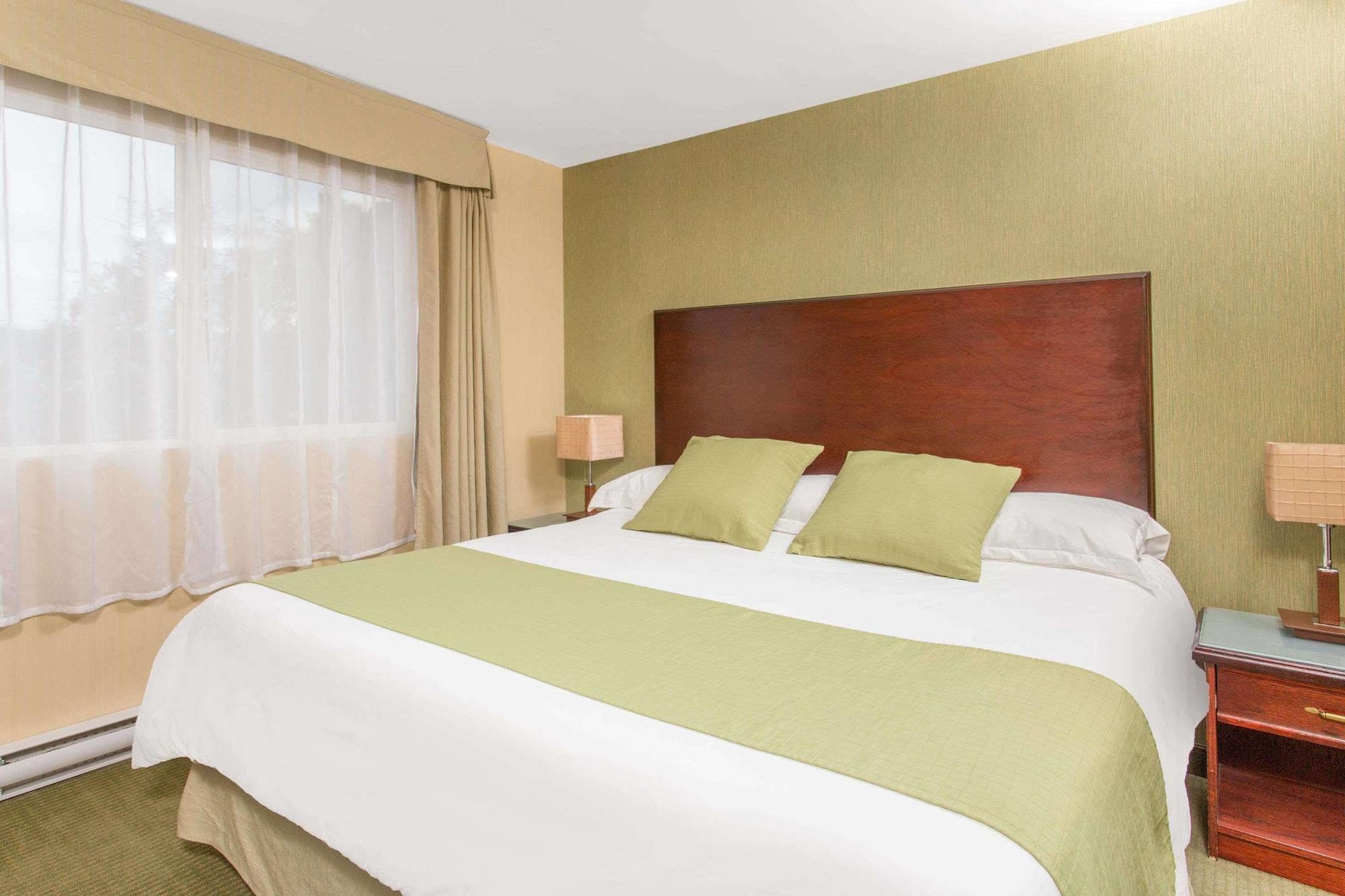 Ramada By Wyndham Williams Lake Dış mekan fotoğraf
